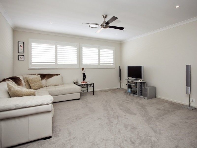 14 Confluence Court, Eatons Hill QLD 4037