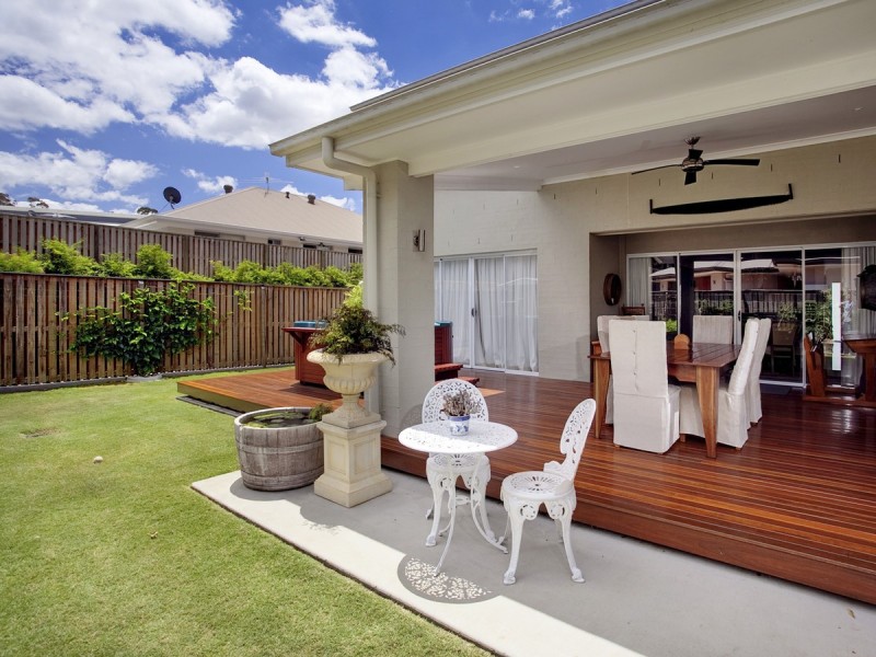 14 Confluence Court, Eatons Hill QLD 4037