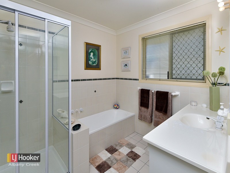 26 Glenside Place, Bridgeman Downs QLD 4035
