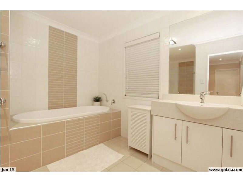 86 Petrie Crescent, Aspley QLD 4034