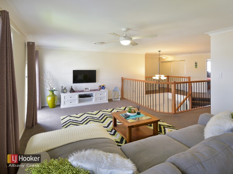 8 Shallows Court, Eatons Hill QLD 4037