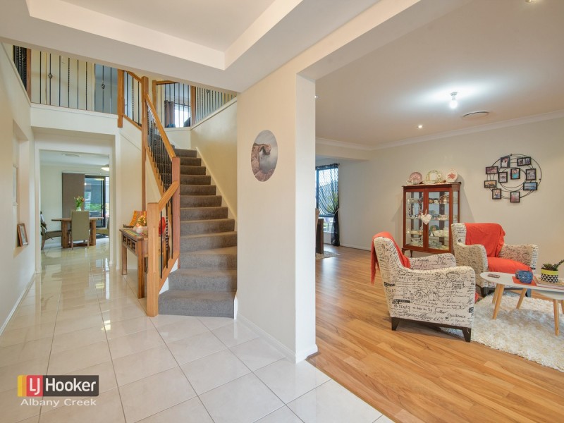 8 Shallows Court, Eatons Hill QLD 4037