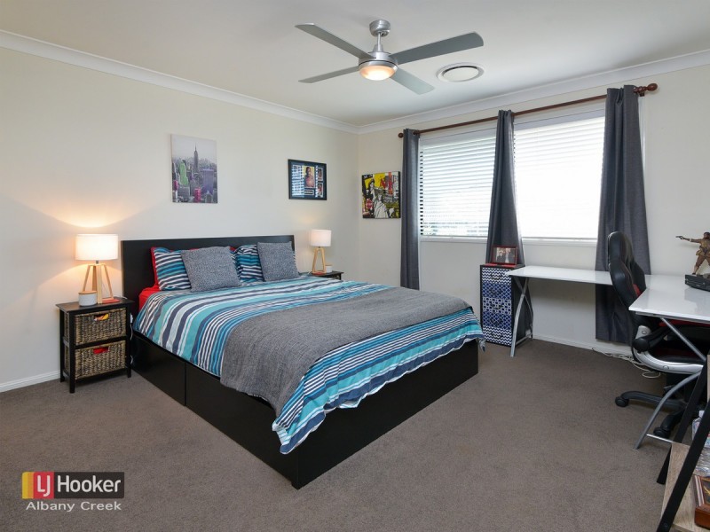 8 Shallows Court, Eatons Hill QLD 4037