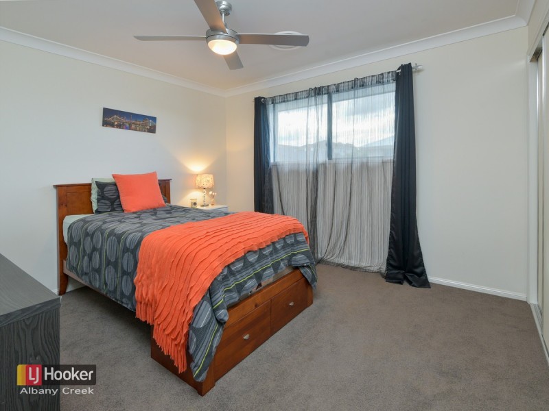 8 Shallows Court, Eatons Hill QLD 4037