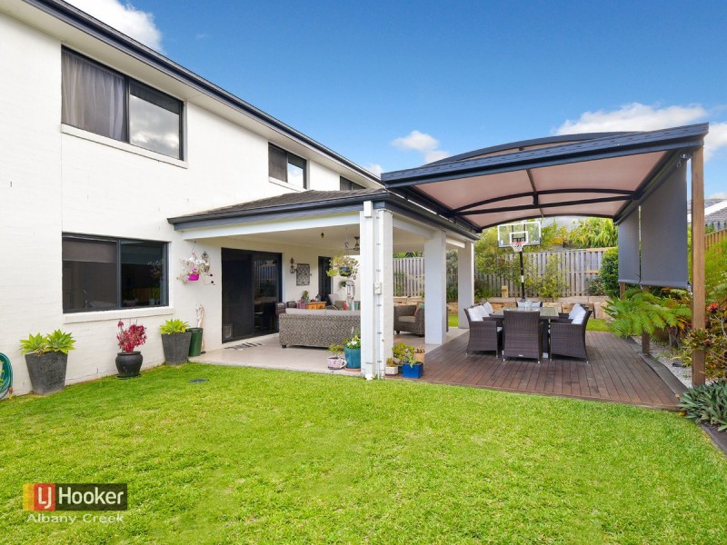 8 Shallows Court, Eatons Hill QLD 4037
