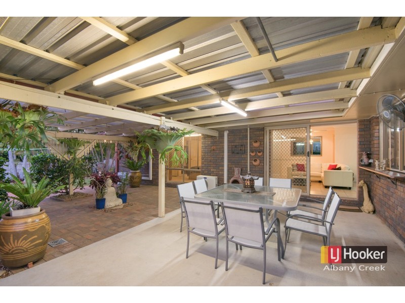 18 Chisholm Court, Albany Creek QLD 4035