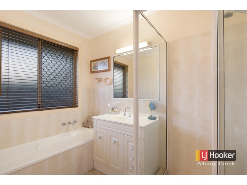 18 Chisholm Court, Albany Creek QLD 4035