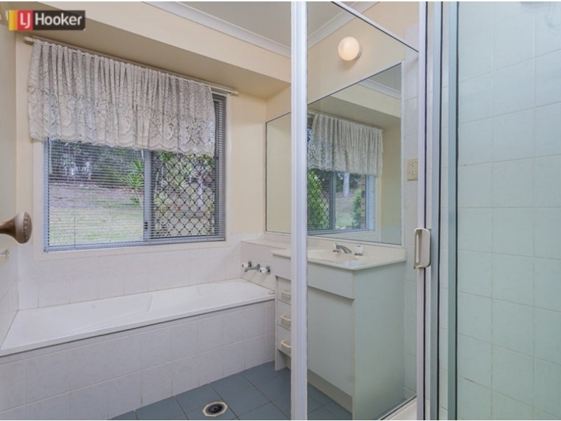 10 Basswood Court, Albany Creek QLD 4035