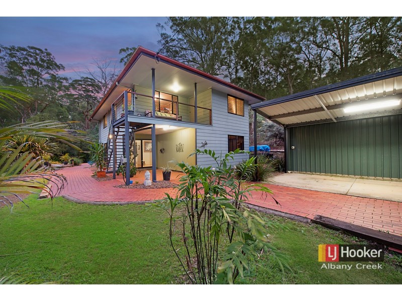 8 Estelle Court, Eatons Hill QLD 4037