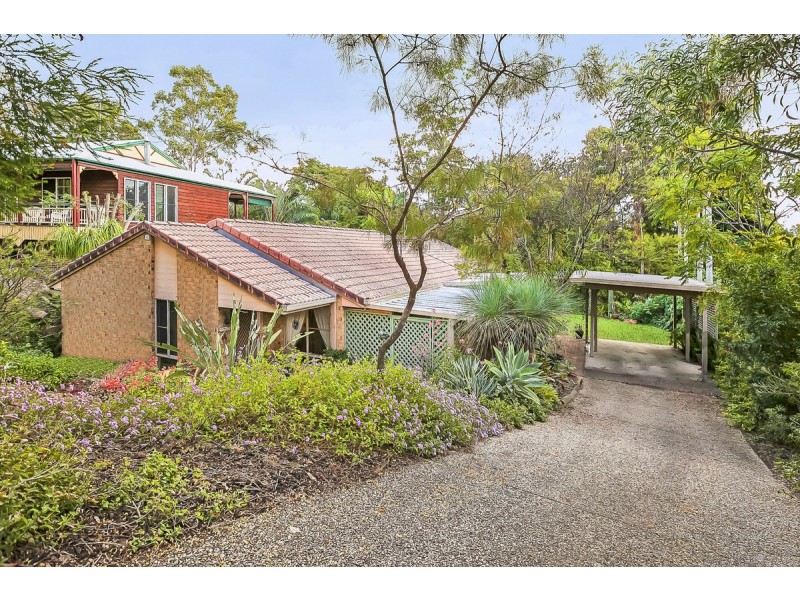 16 Ballinger Crescent, Albany Creek QLD 4035