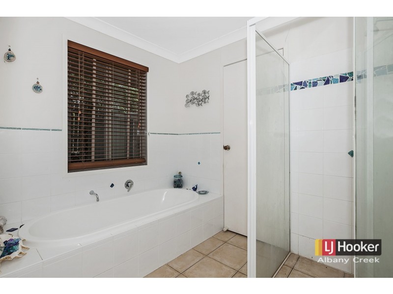 16 Ballinger Crescent, Albany Creek QLD 4035