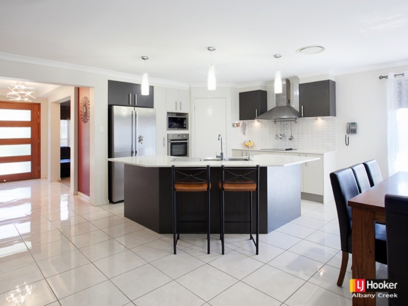 18 Oakwood Road, Warner QLD 4500