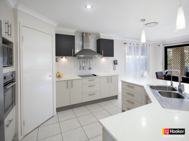 18 Oakwood Road, Warner QLD 4500