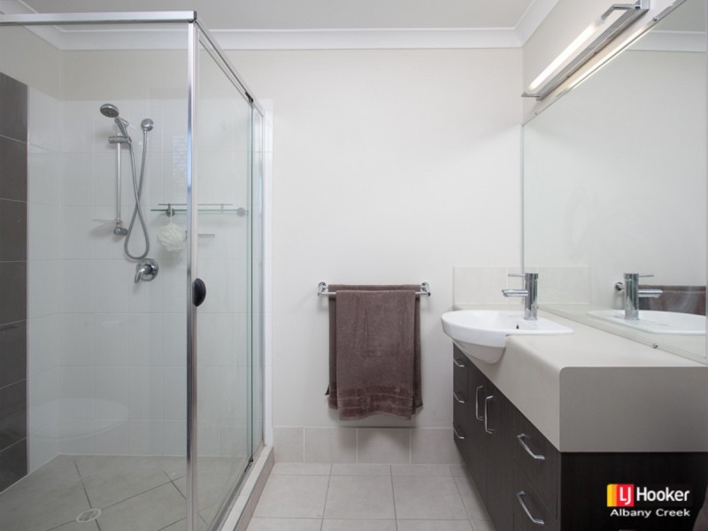 18 Oakwood Road, Warner QLD 4500