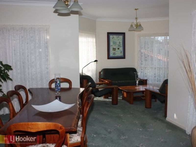 20 Bauple Street, Albany Creek QLD 4035