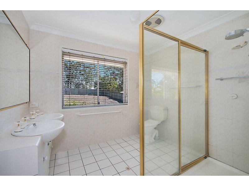 9 Ganton Place, Albany Creek QLD 4035