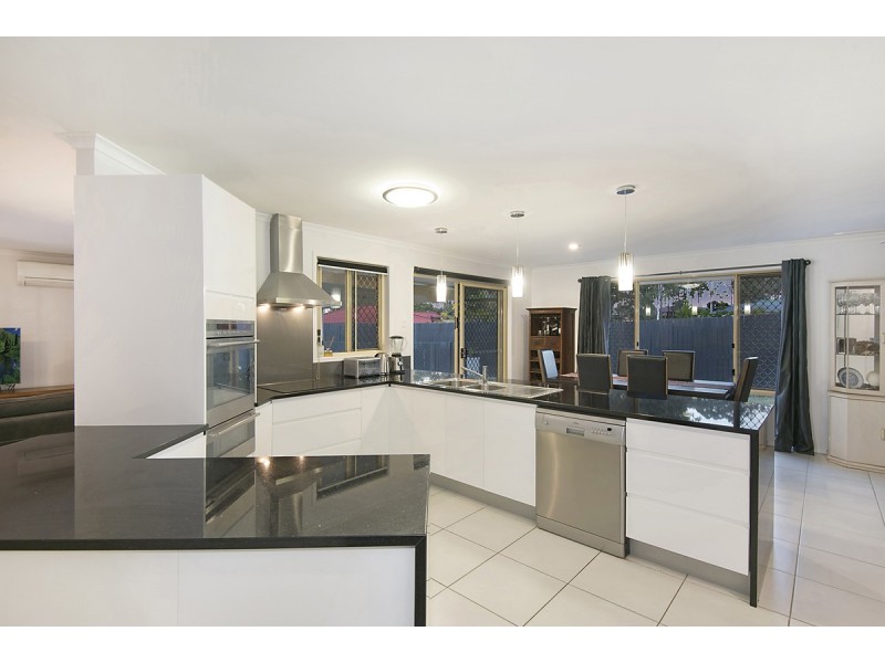 21 Paramount Drive, Warner QLD 4500