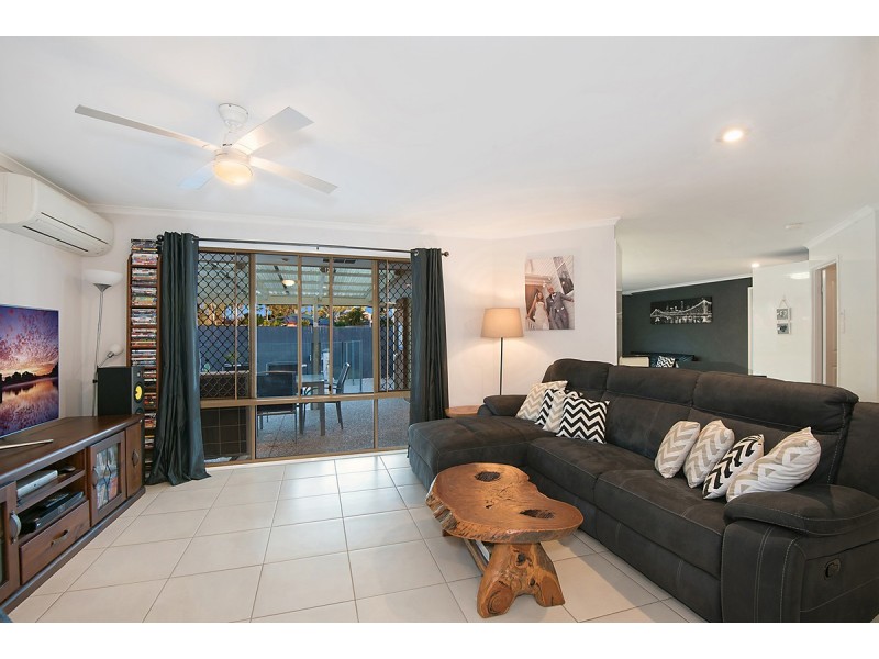 21 Paramount Drive, Warner QLD 4500