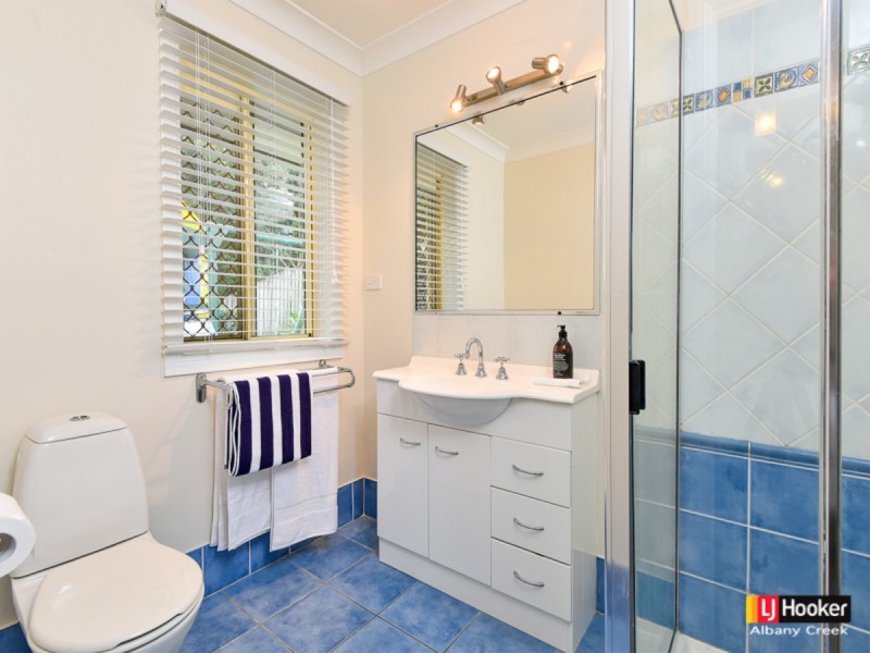 16 Longreef Court, Albany Creek QLD 4035