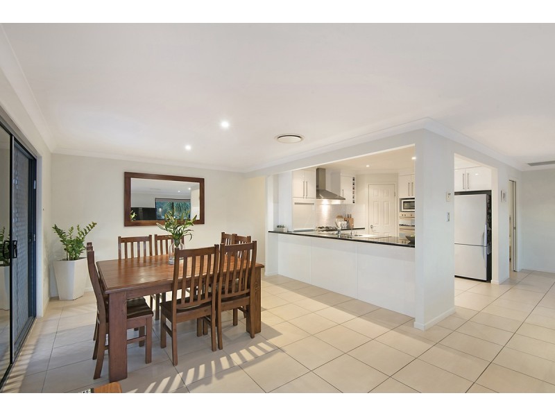 5 Mabella Court, Eatons Hill QLD 4037