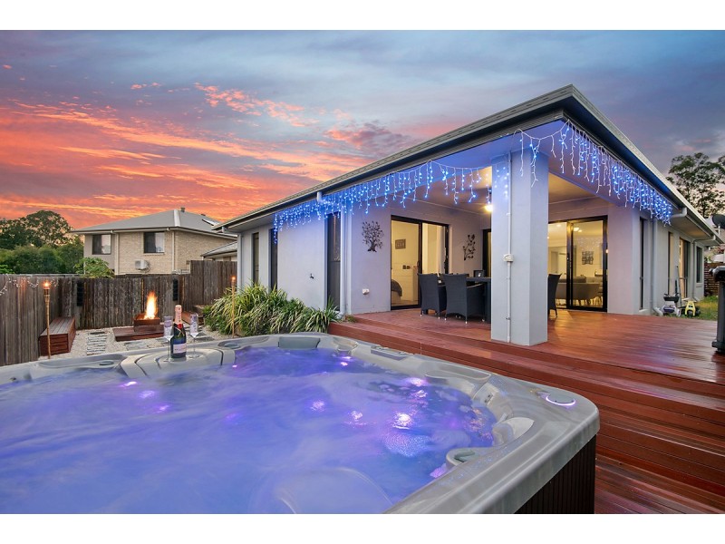 43 Kidston Crescent, Warner QLD 4500