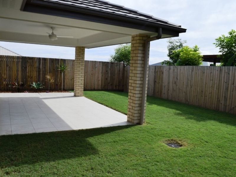 6 Hinton Crescent, Mango Hill QLD 4509