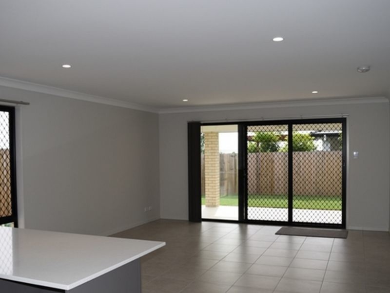 6 Hinton Crescent, Mango Hill QLD 4509