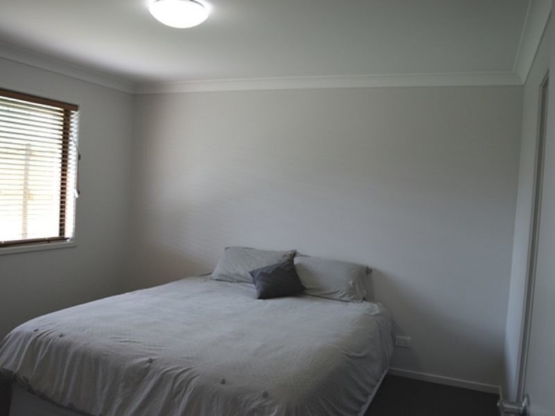 6 Hinton Crescent, Mango Hill QLD 4509