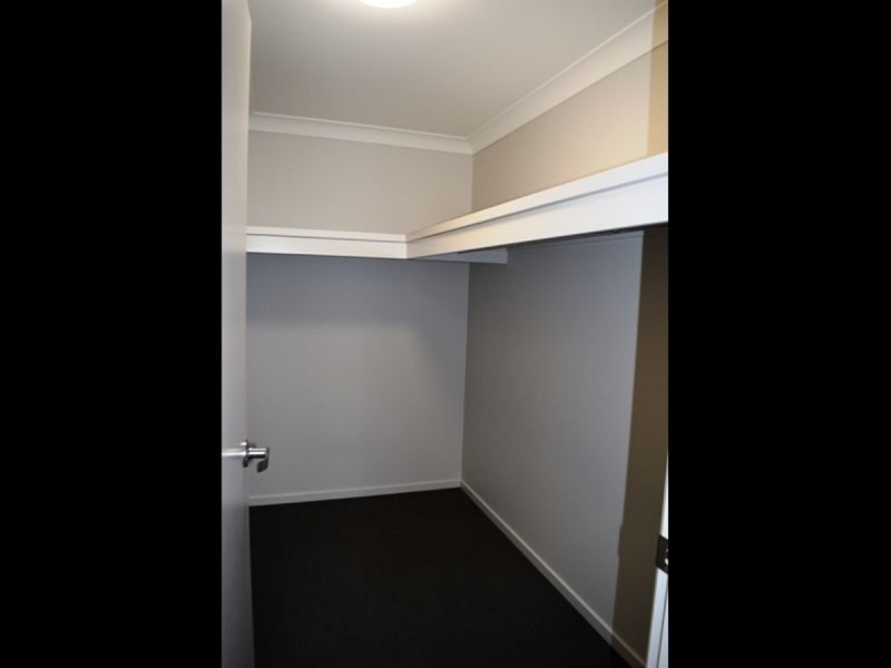 6 Hinton Crescent, Mango Hill QLD 4509