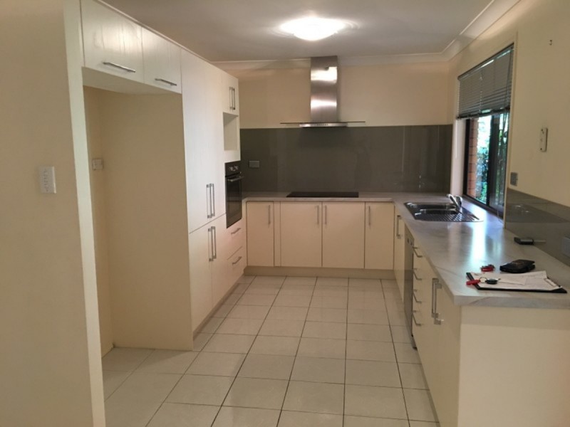 25 Tanager Street, Albany Creek QLD 4035