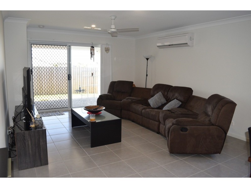 8 Cooloola Circuit, Warner QLD 4500
