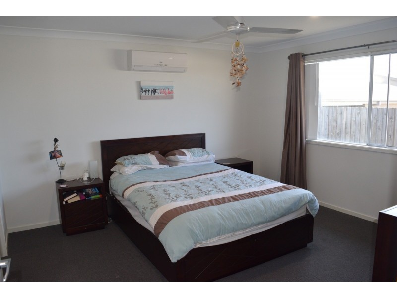 8 Cooloola Circuit, Warner QLD 4500