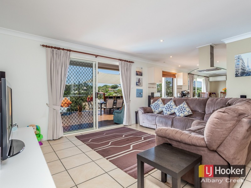 5 Bettina Court, Eatons Hill QLD 4037