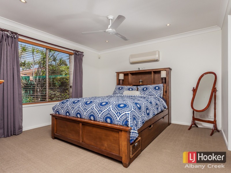 5 Bettina Court, Eatons Hill QLD 4037