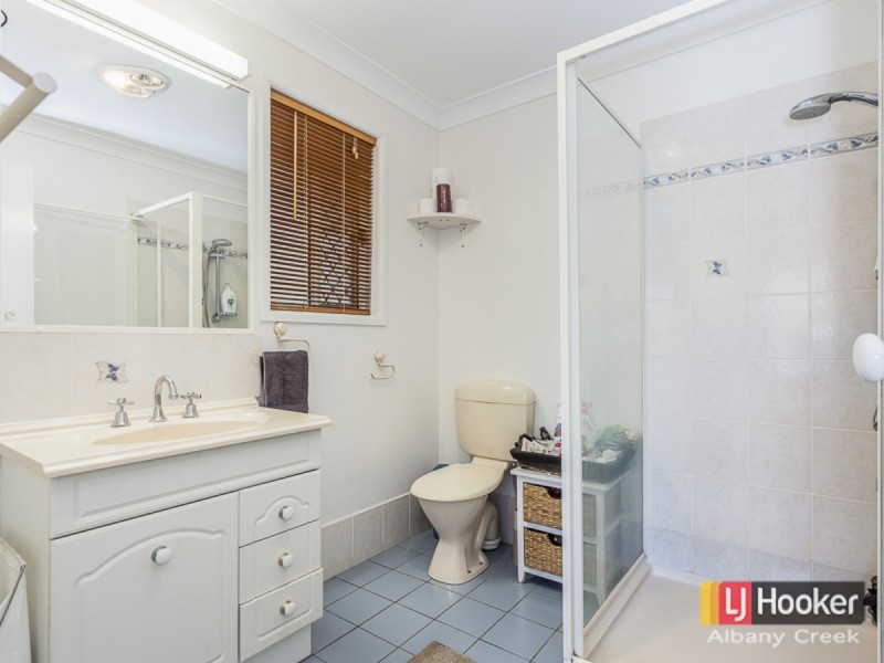 5 Bettina Court, Eatons Hill QLD 4037