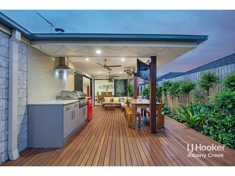 1 Rosevale Place, Warner QLD 4500