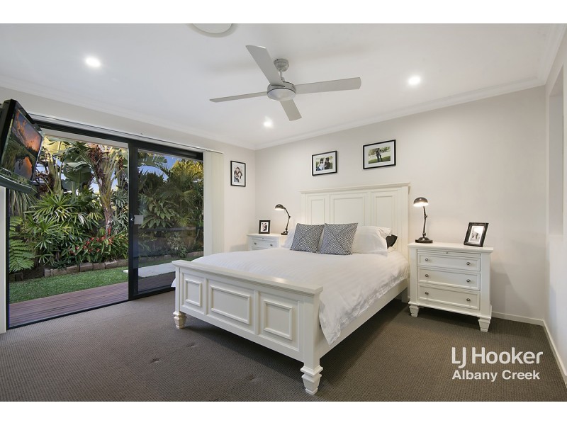 1 Rosevale Place, Warner QLD 4500