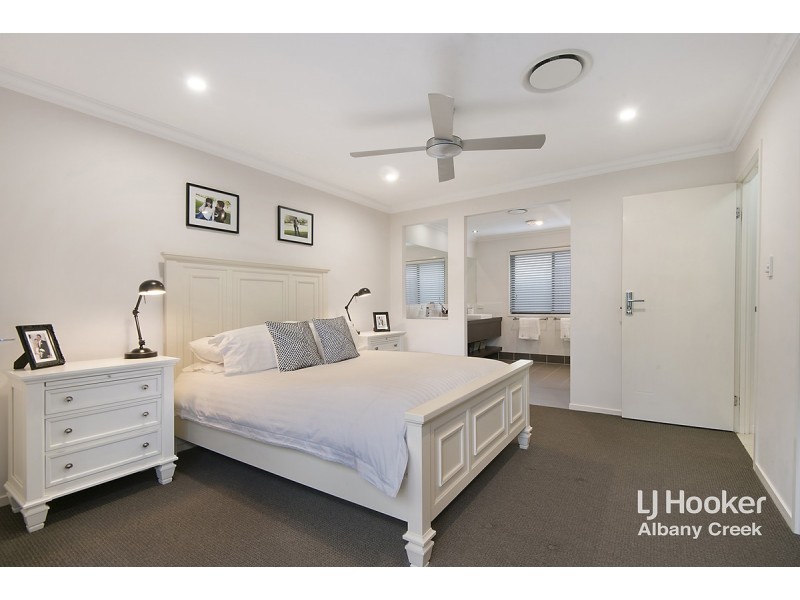 1 Rosevale Place, Warner QLD 4500