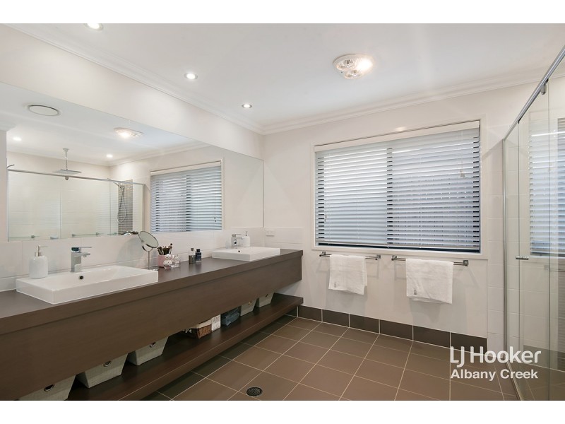 1 Rosevale Place, Warner QLD 4500