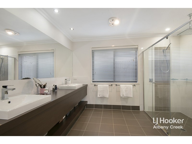 1 Rosevale Place, Warner QLD 4500
