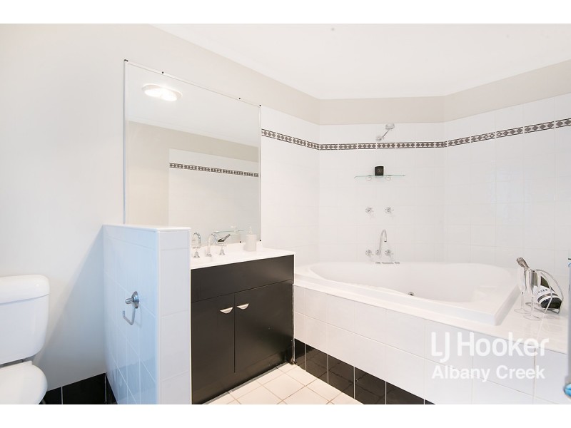 3 Georgette Court, Eatons Hill QLD 4037