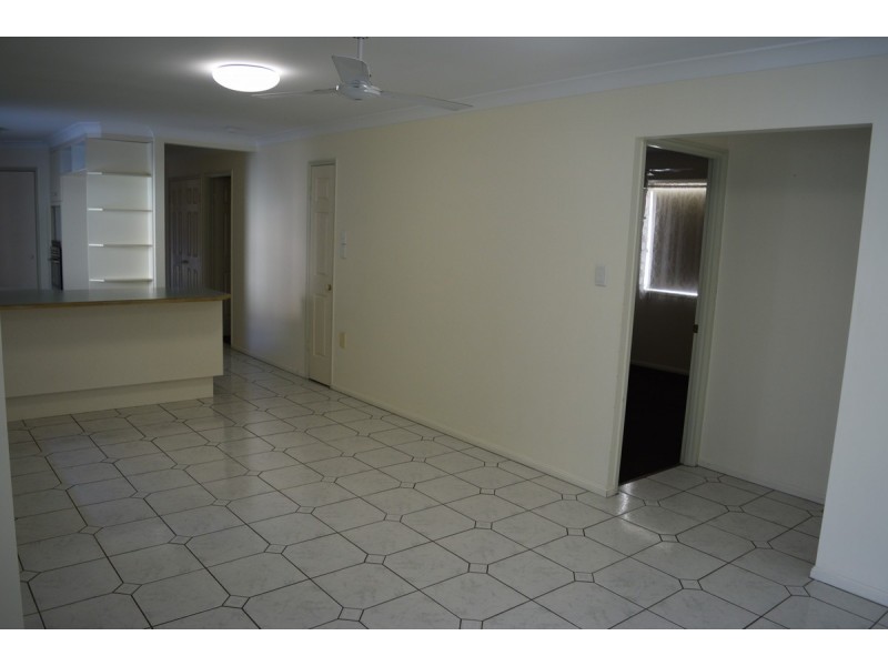 107 Paramount Circuit, Mcdowall QLD 4053