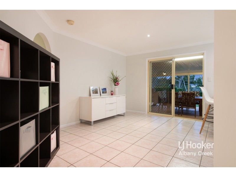 17 Tiffany Court, Eatons Hill QLD 4037