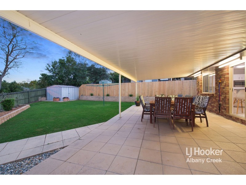 17 Tiffany Court, Eatons Hill QLD 4037