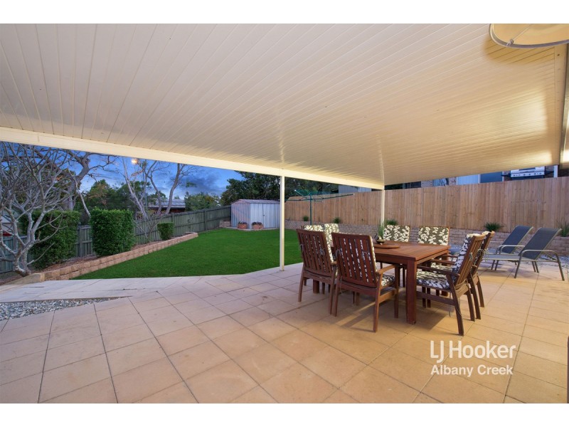 17 Tiffany Court, Eatons Hill QLD 4037