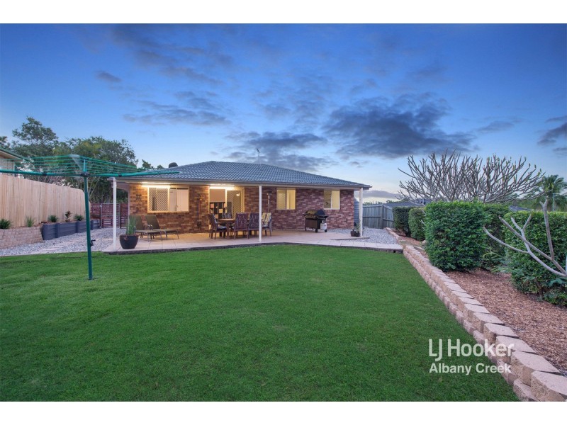 17 Tiffany Court, Eatons Hill QLD 4037