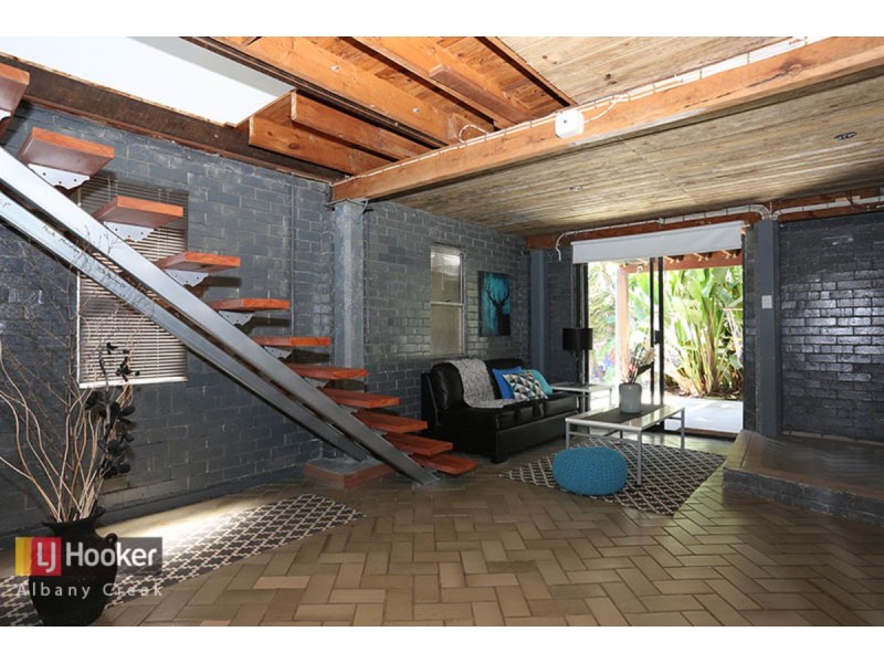 26 Folkstone Avenue, Albany Creek QLD 4035