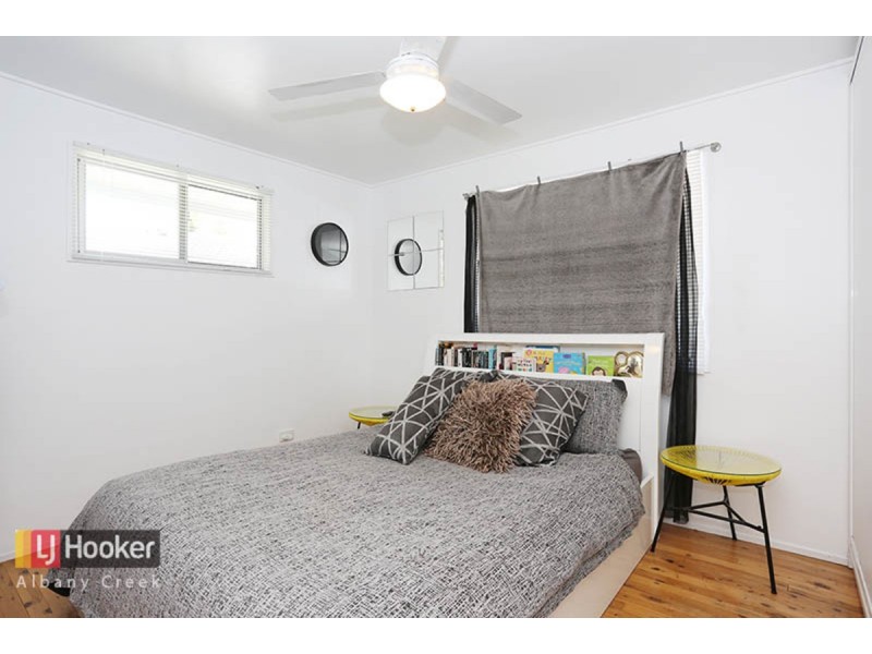 26 Folkstone Avenue, Albany Creek QLD 4035