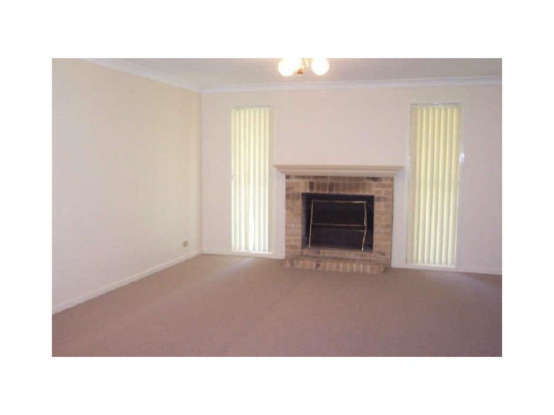 4 JAGORA DRIVE, Albany Creek QLD 4035