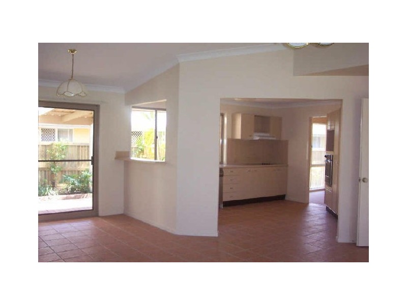 4 JAGORA DRIVE, Albany Creek QLD 4035